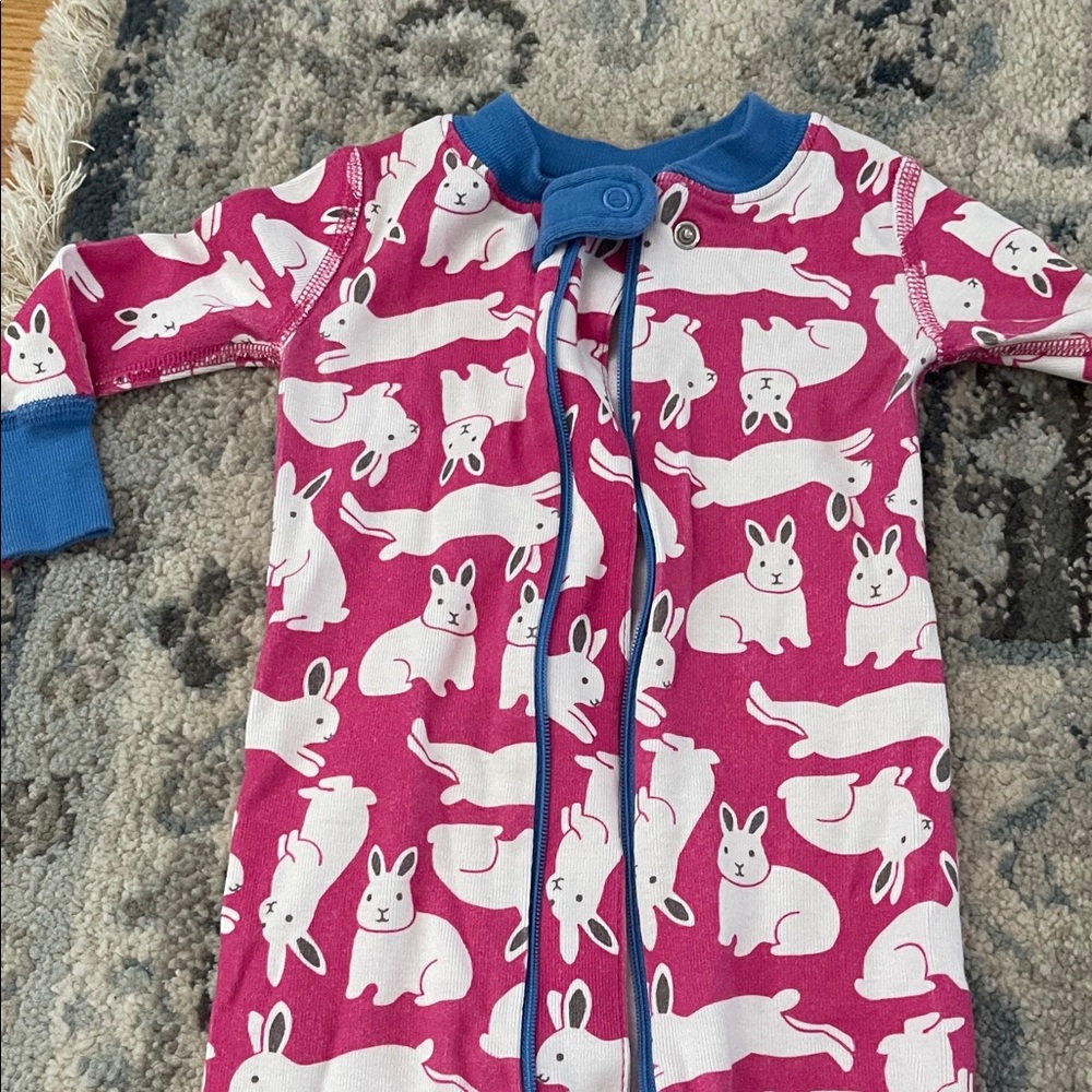Hanna Andersson Pink Bunny Print Baby Onesie 6-12 months
